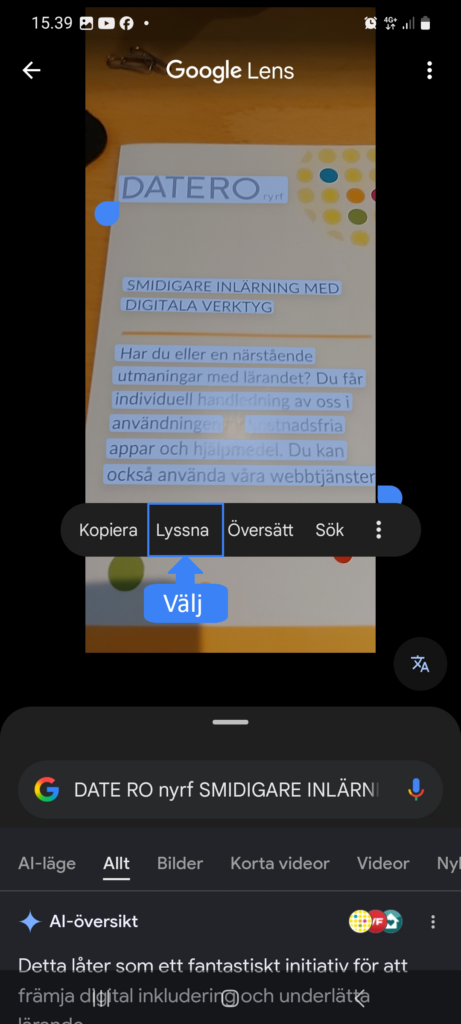 Lyssna på texten genom att välja ”Lyssna” (markerat med blå ram).